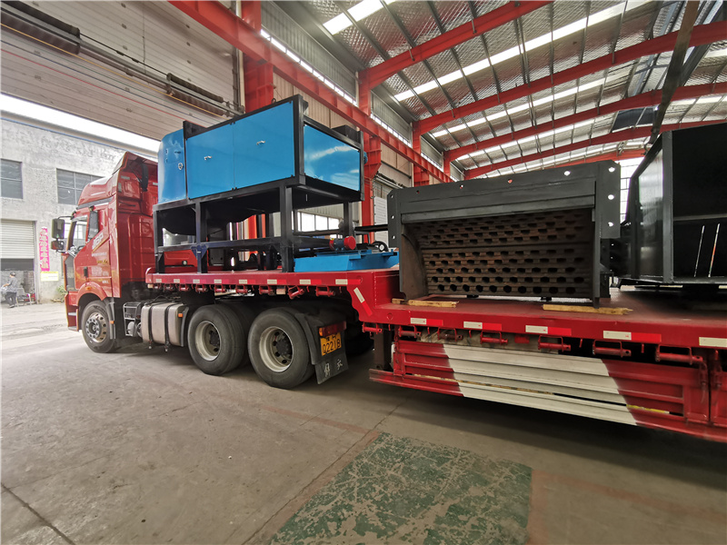 1600型<a href='http://www.fqkmkff.cn/psxl/4.html' target='_blank'><span>廢鋼破碎機(jī)</span></a>發(fā)貨